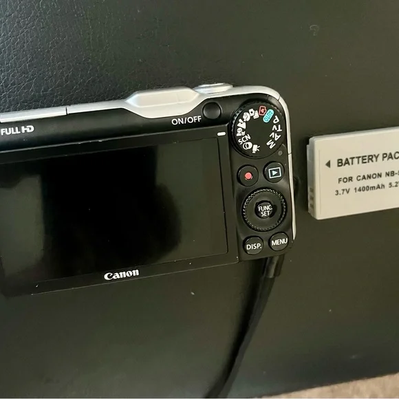 Canon PowerShot SX230 HS Black Digital Camera with one battery Pre-owned - Picture 2 of 5